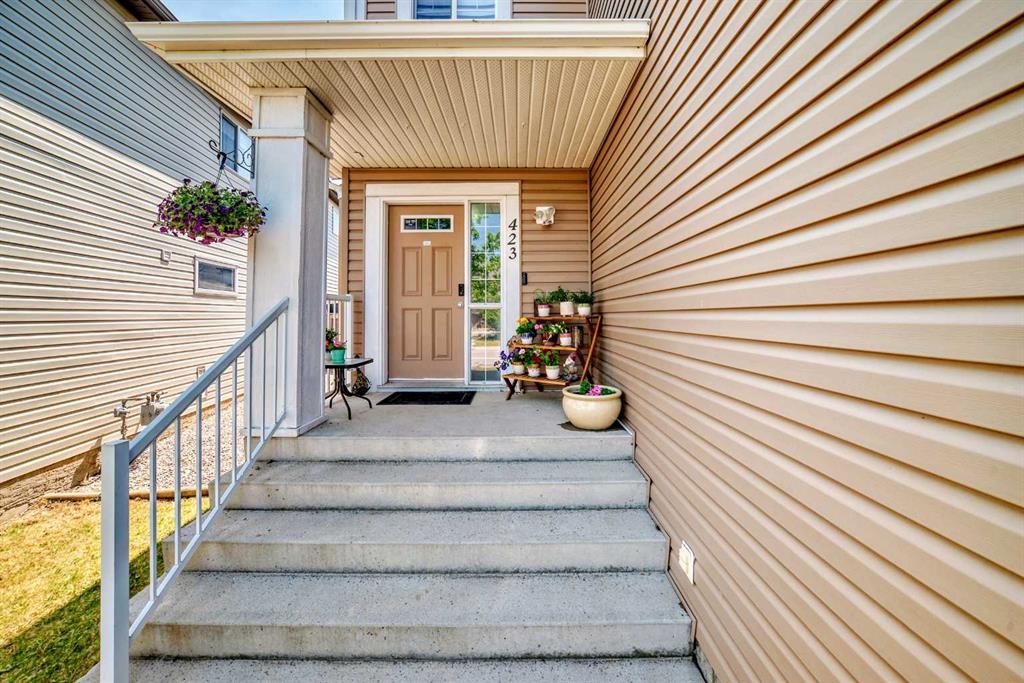 423 Morningside Way Sw, Airdrie, AB - Outdoor With Exterior
