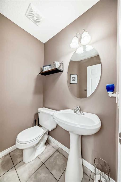 423 Morningside Way Sw, Airdrie, AB - Indoor Photo Showing Bathroom