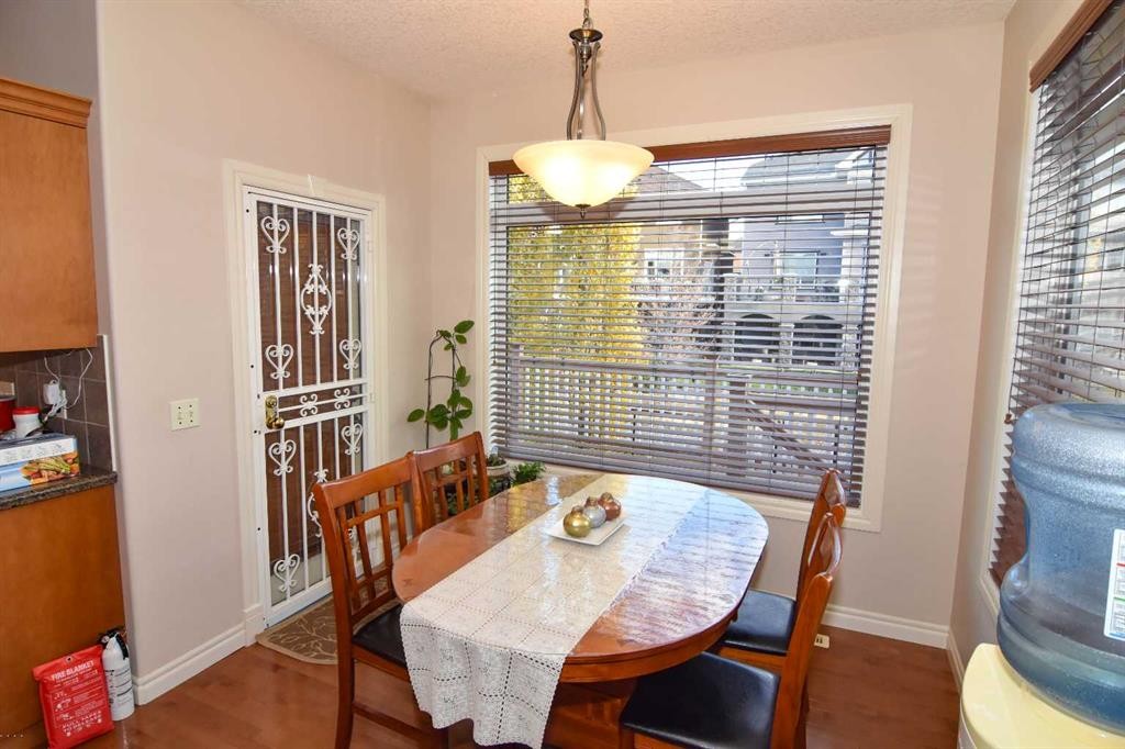 107 Panatella Close Nw, Calgary, AB - Indoor Photo Showing Dining Room