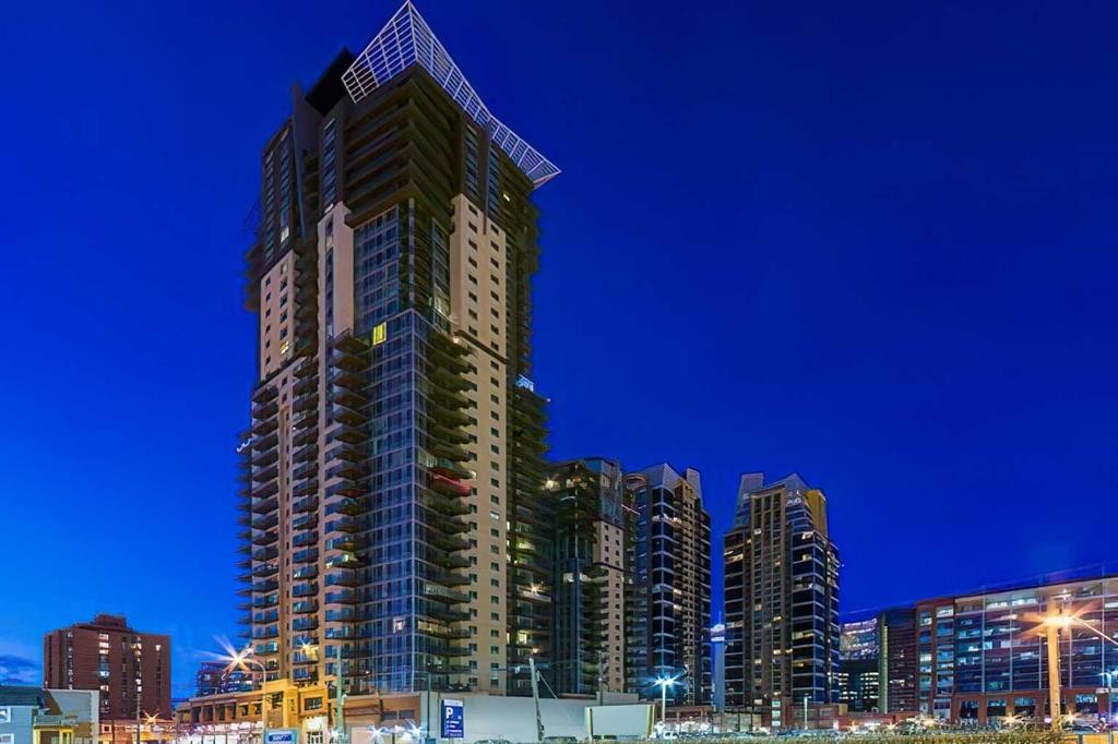 2010-210 15 Avenue Se, Calgary, AB - Outdoor With Facade