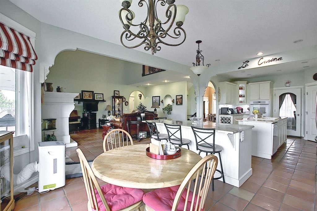 255046 Township Road 250, Rural Wheatland County, AB - Indoor Photo Showing Dining Room
