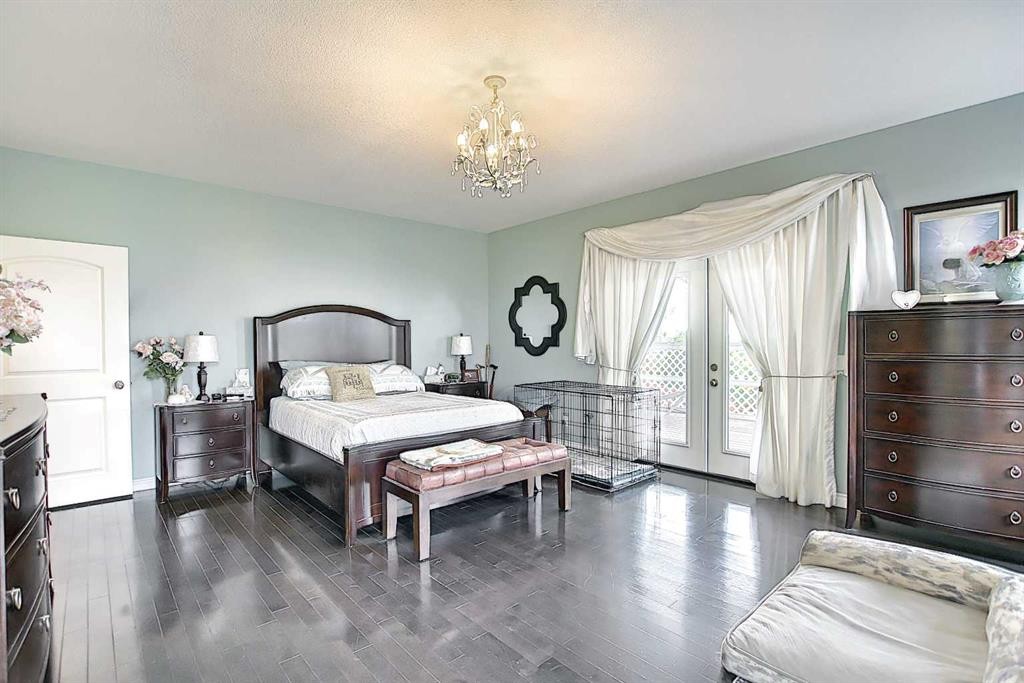 255046 Township Road 250, Rural Wheatland County, AB - Indoor Photo Showing Bedroom