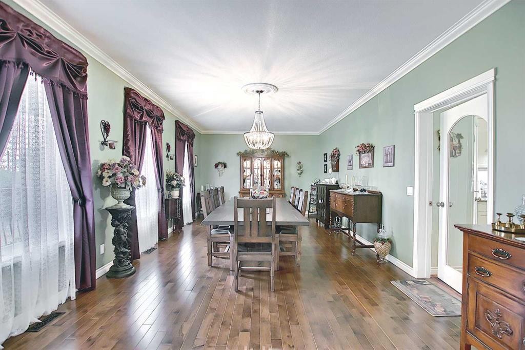 255046 Township Road 250, Rural Wheatland County, AB - Indoor Photo Showing Dining Room