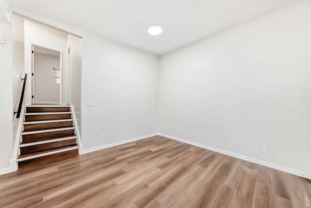 6525 58 Street Nw, Calgary, AB - Indoor Photo Showing Other Room