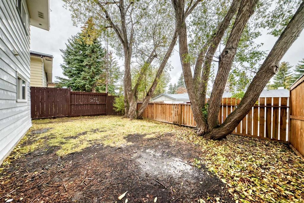 6525 58 Street Nw, Calgary, AB - Outdoor