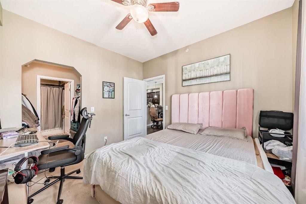 4404-31 Country Village Manor Ne, Calgary, AB - Indoor Photo Showing Bedroom