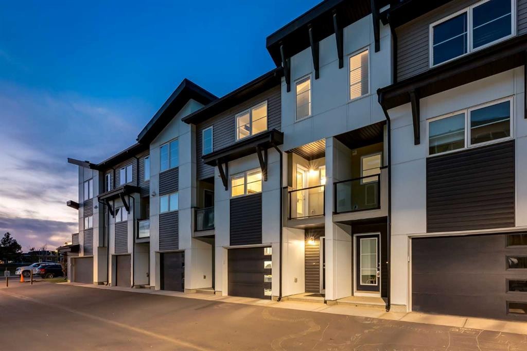 605-474 Seton Circle Se, Calgary, AB - Outdoor With Balcony