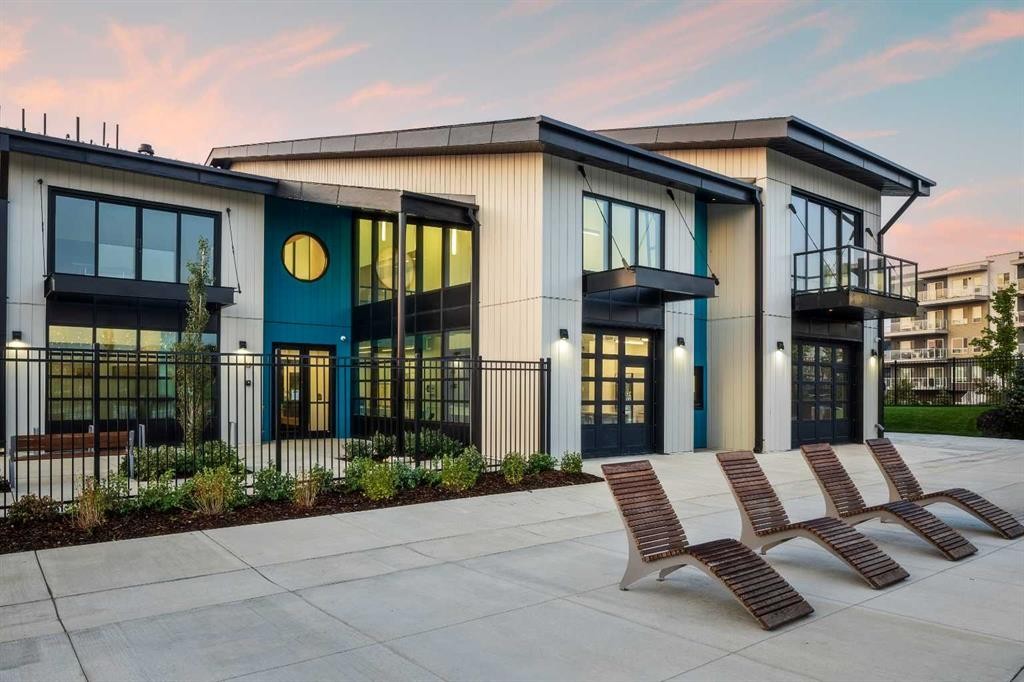 605-474 Seton Circle Se, Calgary, AB - Outdoor