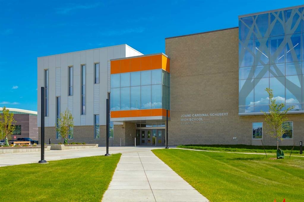 605-474 Seton Circle Se, Calgary, AB - Outdoor