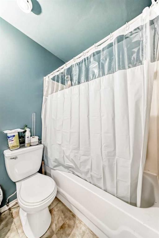 144 Taradale Drive Ne, Calgary, AB - Indoor Photo Showing Bathroom