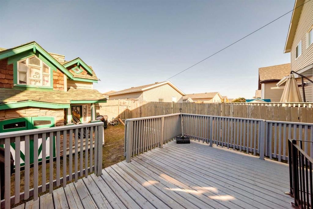 144 Taradale Drive Ne, Calgary, AB - Outdoor With Exterior