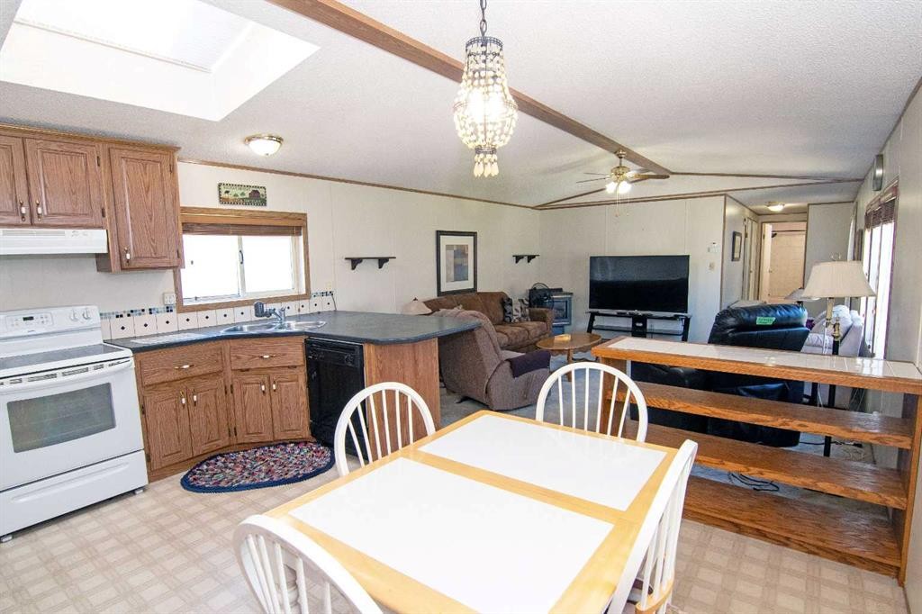 504 Home Place Se, High River, AB