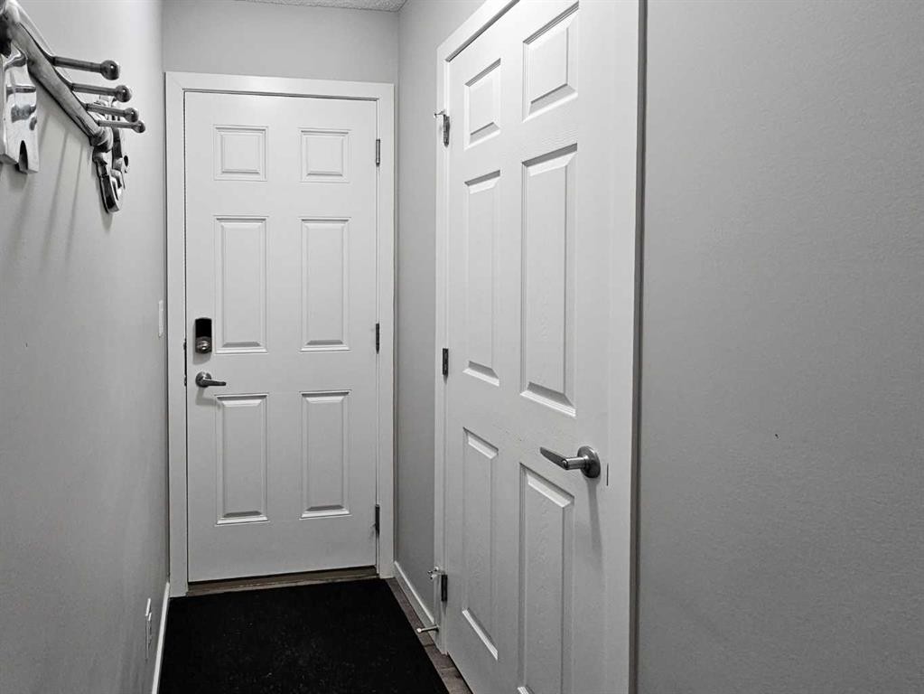 1485 148 Avenue Nw, Calgary, AB - Indoor Photo Showing Other Room