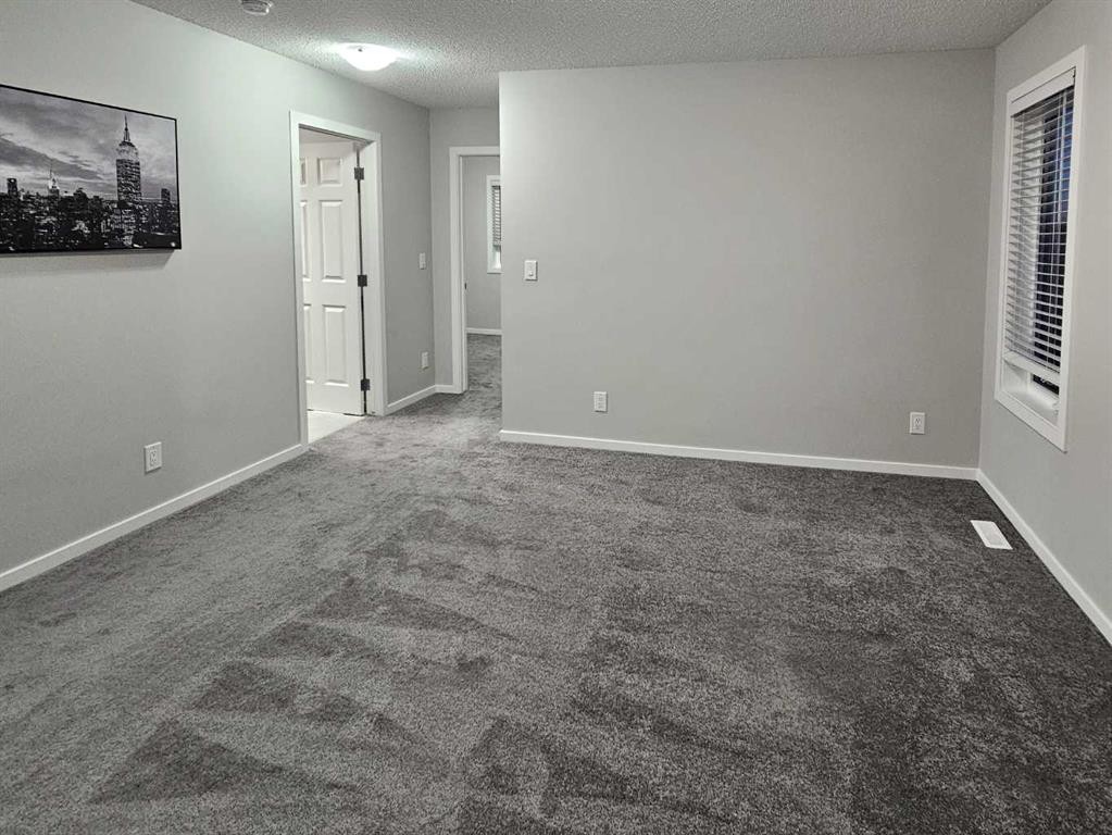 1485 148 Avenue Nw, Calgary, AB - Indoor Photo Showing Other Room