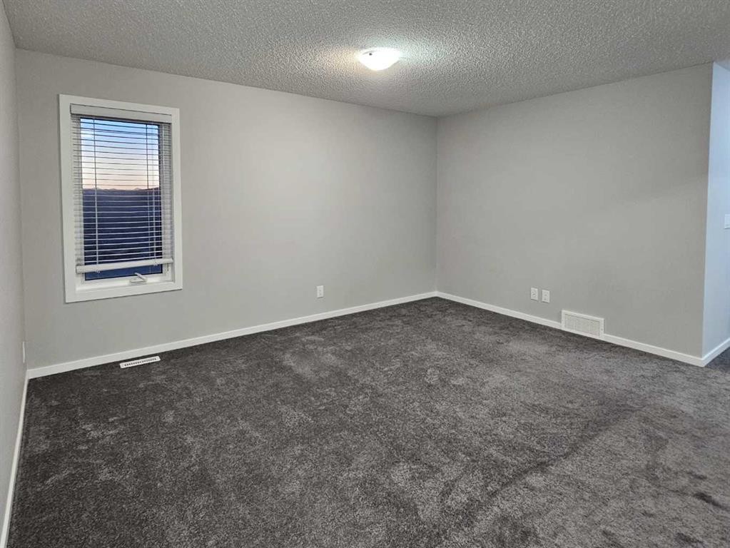 1485 148 Avenue Nw, Calgary, AB - Indoor Photo Showing Other Room