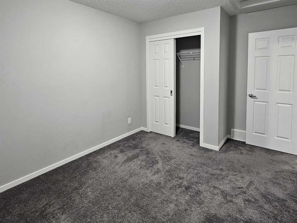 1485 148 Avenue Nw, Calgary, AB - Indoor Photo Showing Other Room