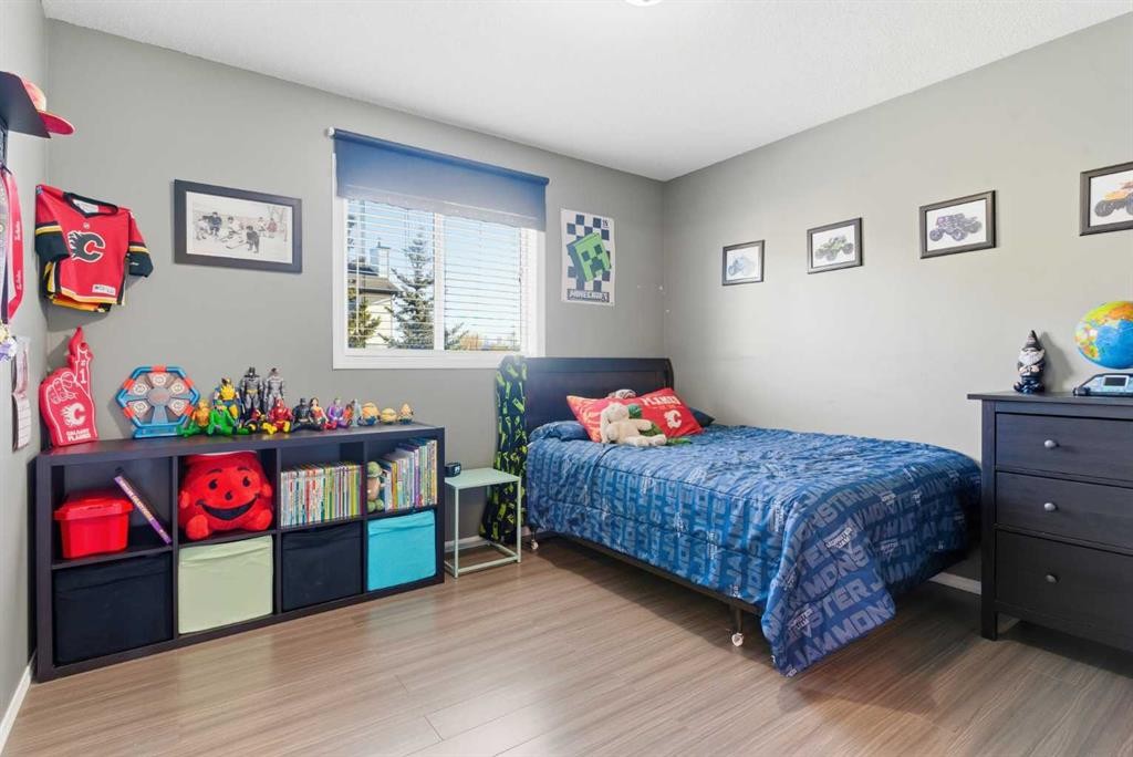 74 Evansbrooke Way Nw, Calgary, AB - Indoor Photo Showing Bedroom