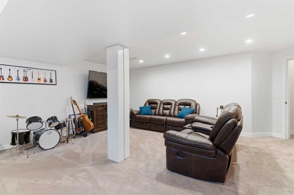 74 Evansbrooke Way Nw, Calgary, AB - Indoor