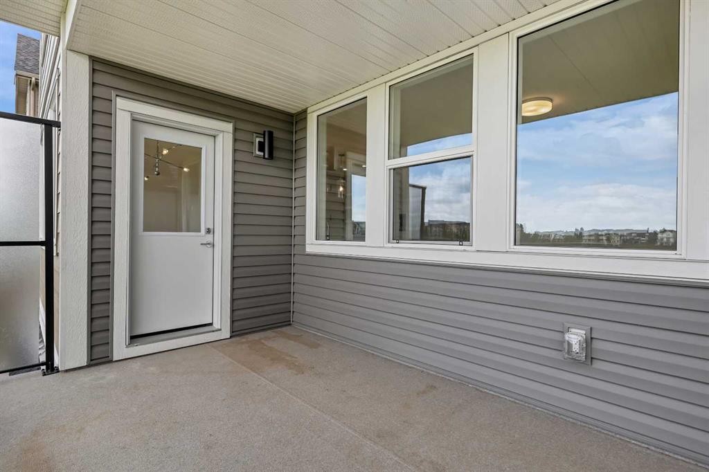 357 Copperhead Way Se, Calgary, AB - Outdoor With Exterior