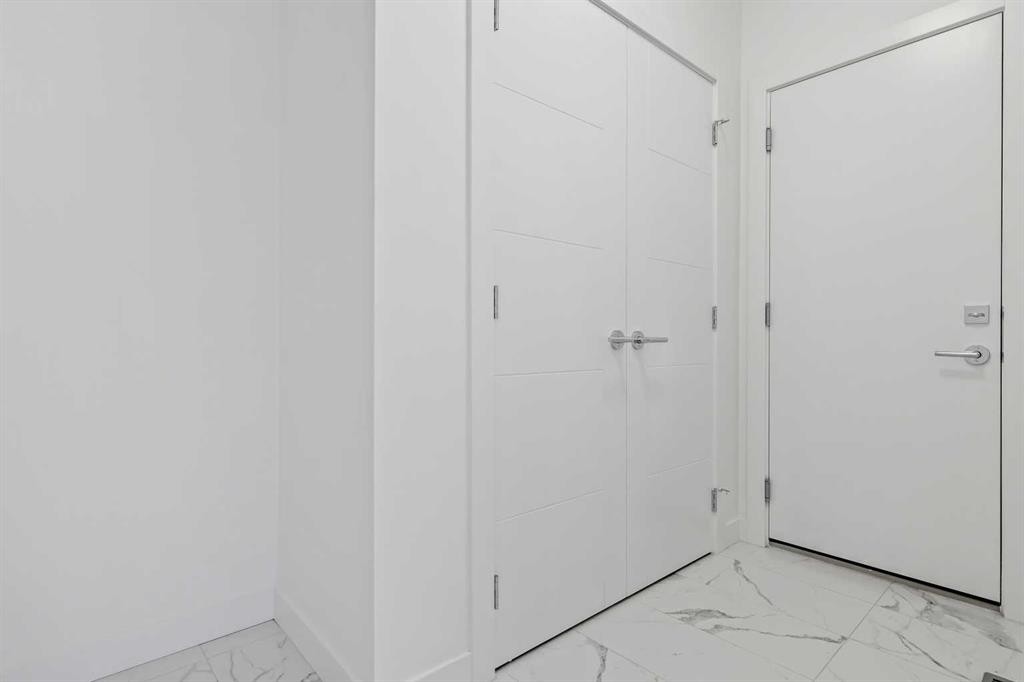 357 Copperhead Way Se, Calgary, AB - Indoor Photo Showing Other Room