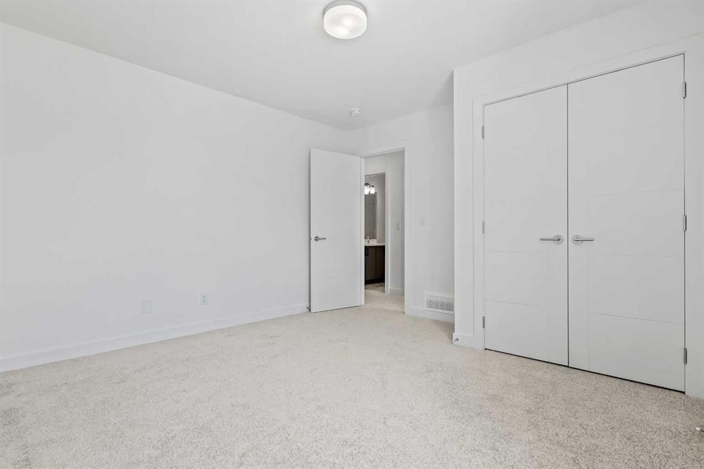 357 Copperhead Way Se, Calgary, AB - Indoor Photo Showing Other Room