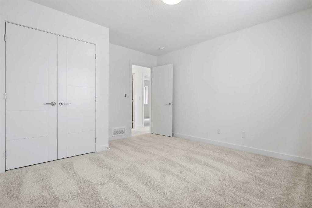357 Copperhead Way Se, Calgary, AB - Indoor Photo Showing Other Room