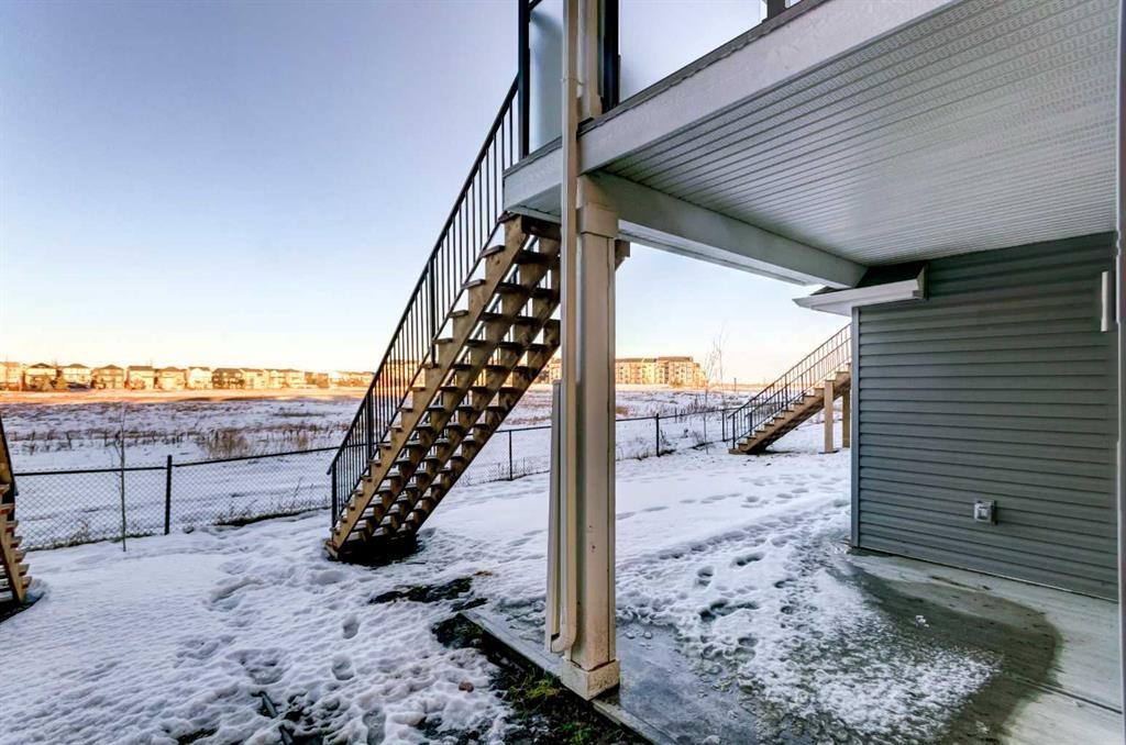 357 Copperhead Way Se, Calgary, AB - Outdoor With Exterior