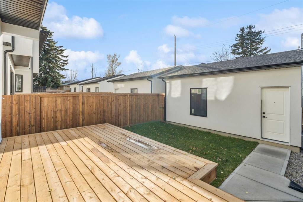 643 36 Street Sw, Calgary, AB - Outdoor With Deck Patio Veranda With Exterior
