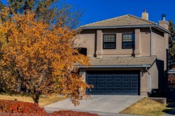 118 Sienna Hills Drive SW Calgary, AB T3H 2C8