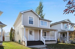 23 Inverness Gardens SE Calgary, AB T2Z 2W9