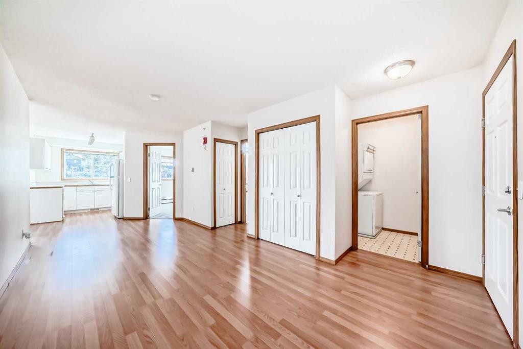 306-11 Somervale View Sw, Calgary, AB - Indoor Photo Showing Other Room