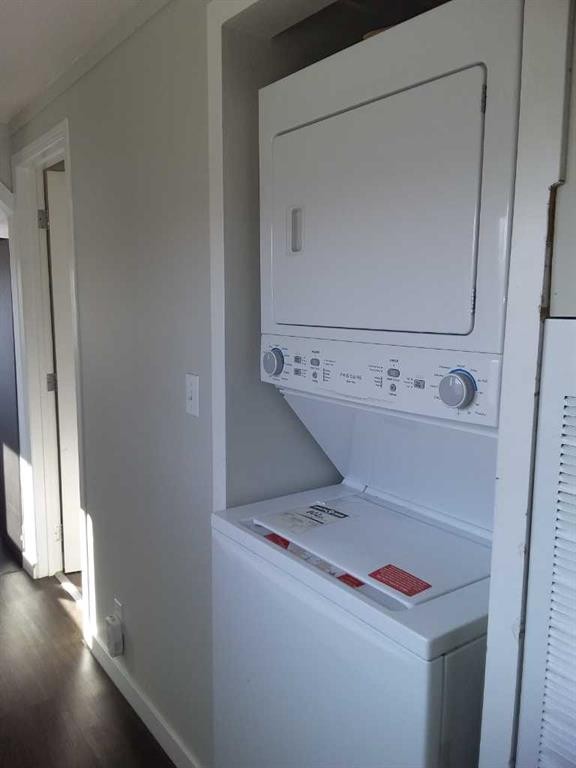 300-6220 17 Avenue Se, Calgary, AB