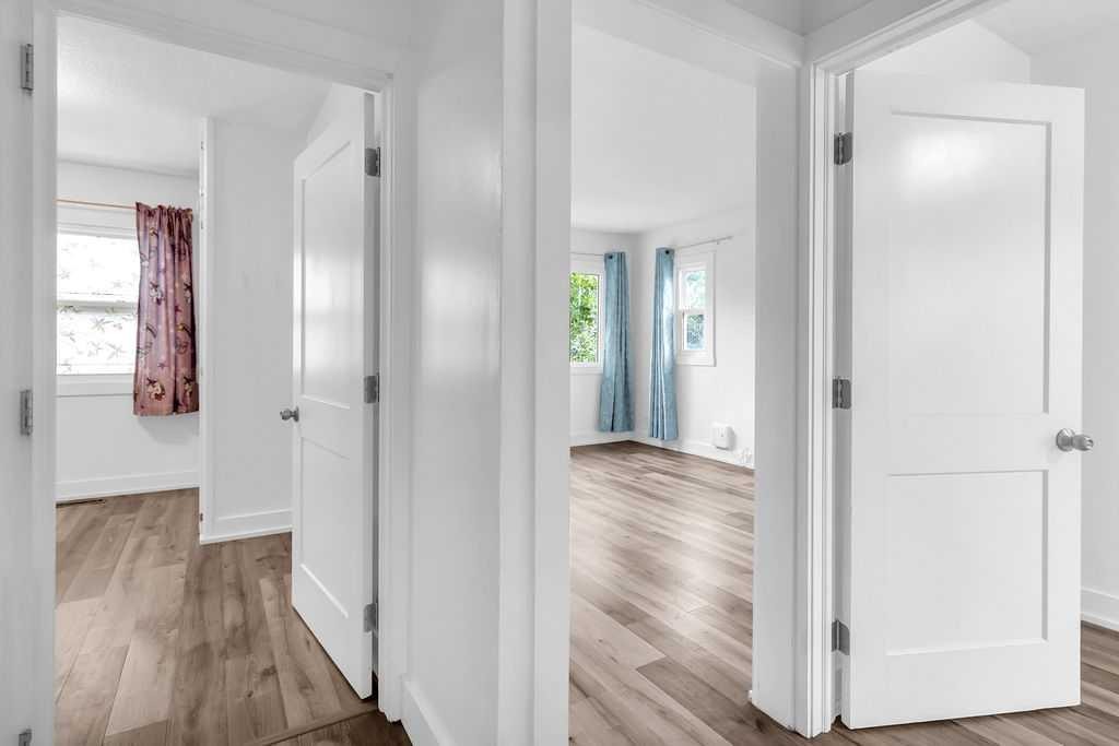 1212 Bantry Street Ne, Calgary, AB - Indoor Photo Showing Other Room