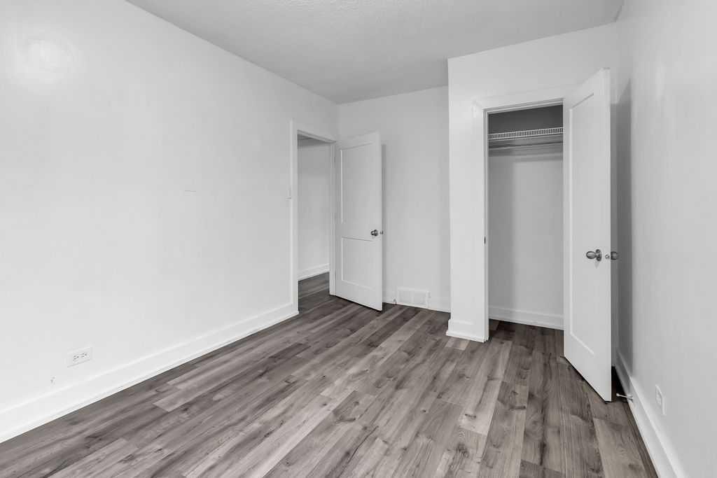 1212 Bantry Street Ne, Calgary, AB - Indoor Photo Showing Other Room