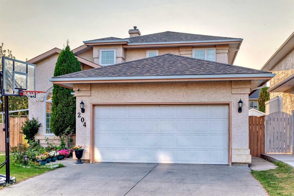 204 Coral Keys Green Ne, Calgary, AB - Outdoor With Exterior