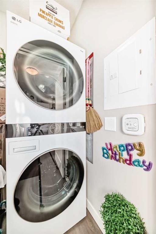 405-10 Walgrove Walk Se, Calgary, AB - Indoor Photo Showing Laundry Room