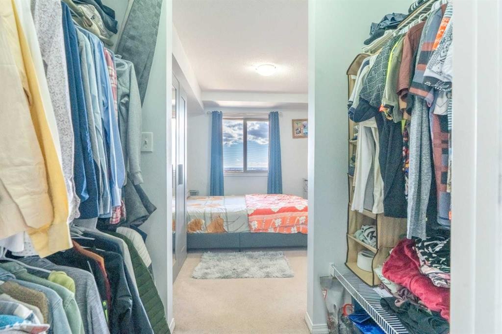 425-355 Taralake Way Ne, Calgary, AB - Indoor With Storage