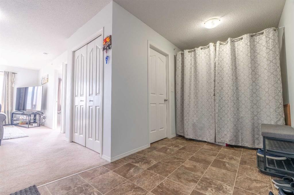 425-355 Taralake Way Ne, Calgary, AB - Indoor Photo Showing Other Room