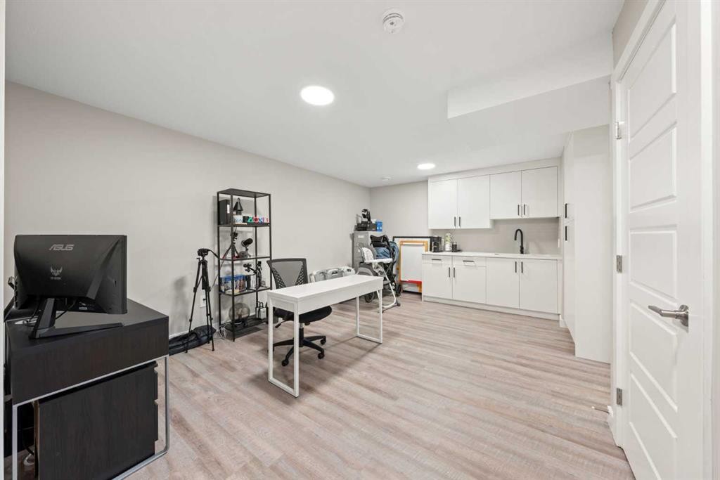 281 Waterford Boulevard, Chestermere, AB - Indoor Photo Showing Office