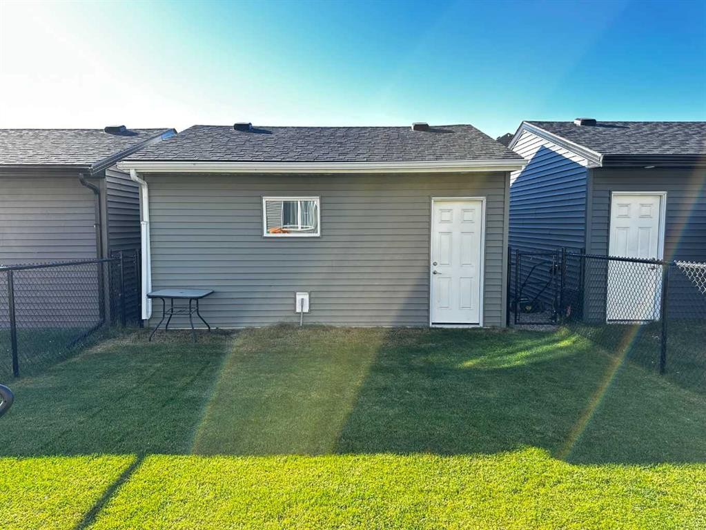 281 Waterford Boulevard, Chestermere, AB - Outdoor With Exterior