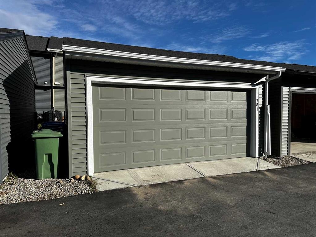 281 Waterford Boulevard, Chestermere, AB - Outdoor