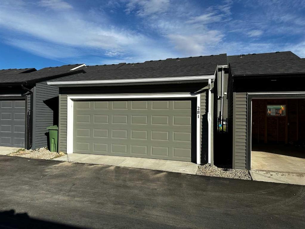 281 Waterford Boulevard, Chestermere, AB - Outdoor