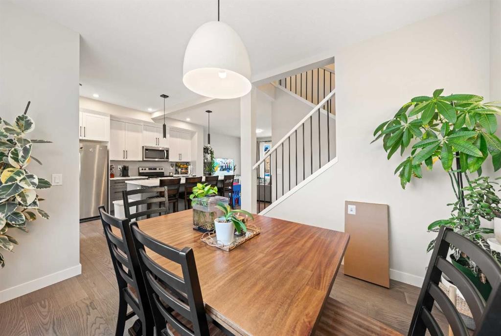 281 Waterford Boulevard, Chestermere, AB - Indoor Photo Showing Dining Room