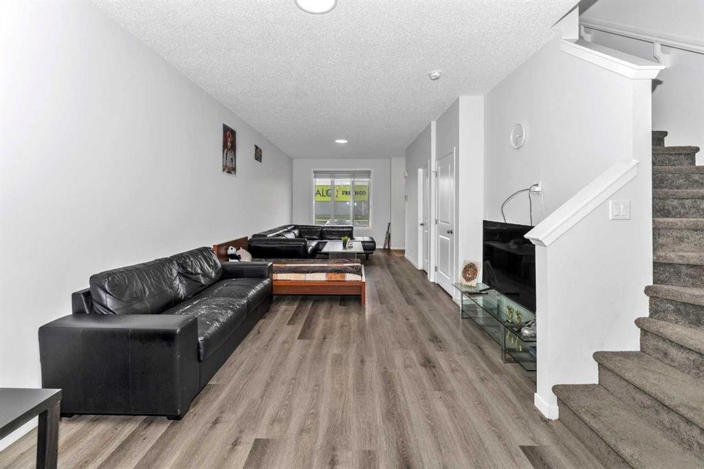 1174 Cornerstone Boulevard Ne, Calgary, AB - Indoor