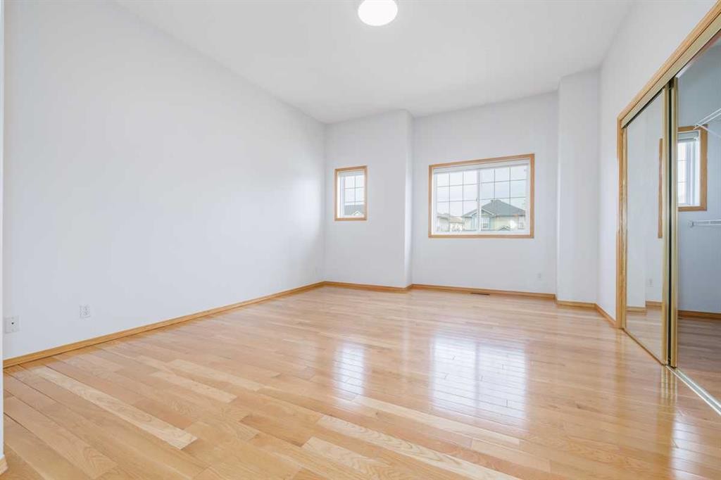 6013 Saddlehorn Drive Ne, Calgary, AB - Indoor Photo Showing Other Room