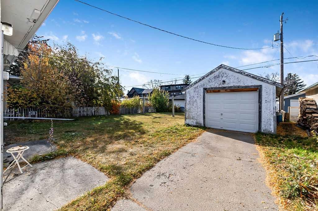 2731 Morley Trail Nw, Calgary, AB - Outdoor