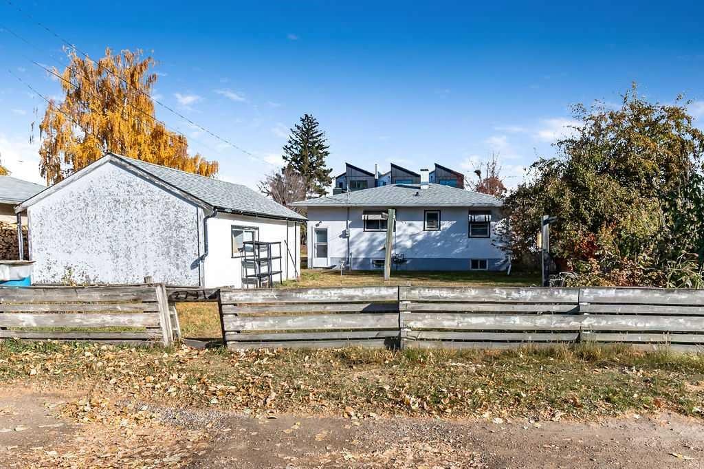 2731 Morley Trail Nw, Calgary, AB - Outdoor