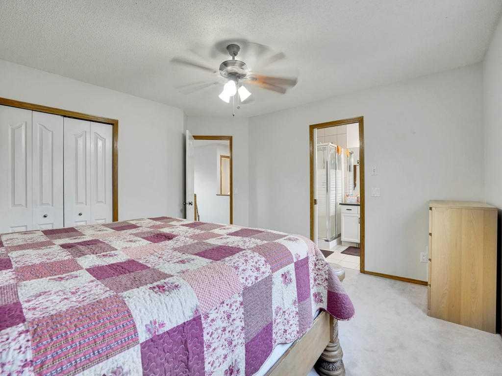 151 Citadel Park Nw, Calgary, AB - Indoor Photo Showing Bedroom