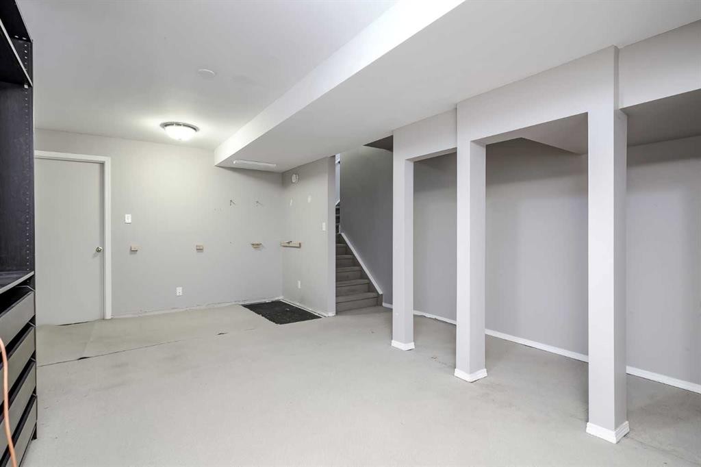 8 Millbank Road Sw, Calgary, AB - Indoor