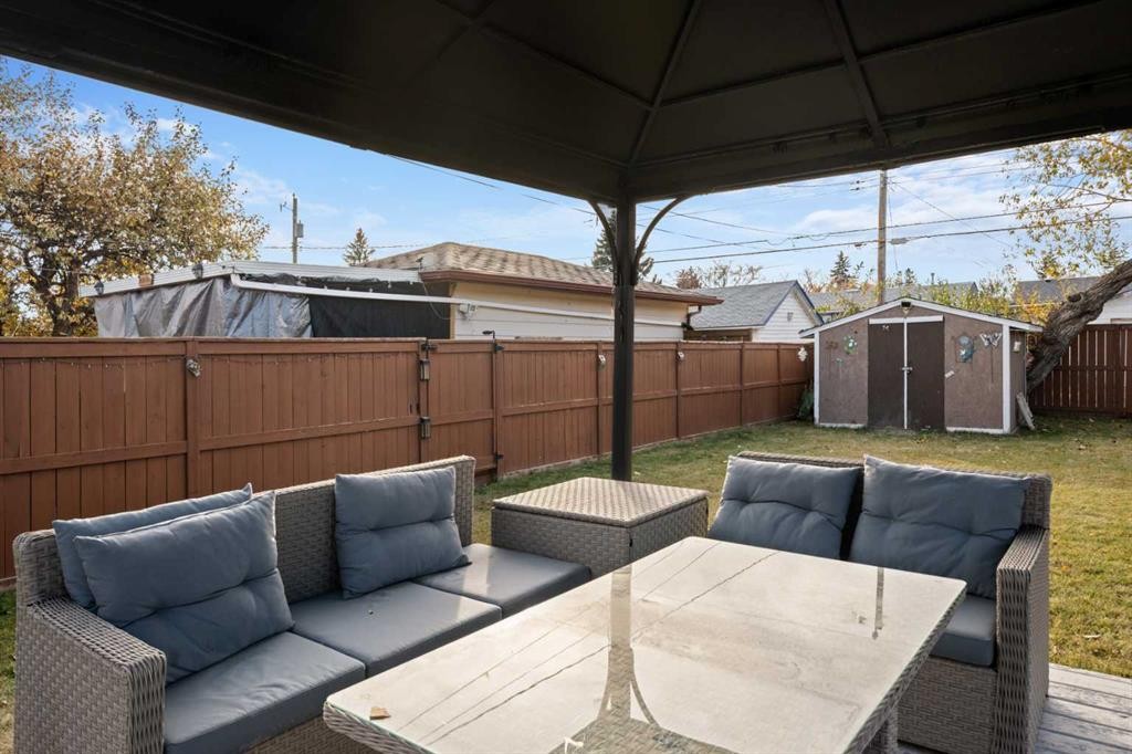 2219 40 Street Se, Calgary, AB - Outdoor With Deck Patio Veranda With Exterior